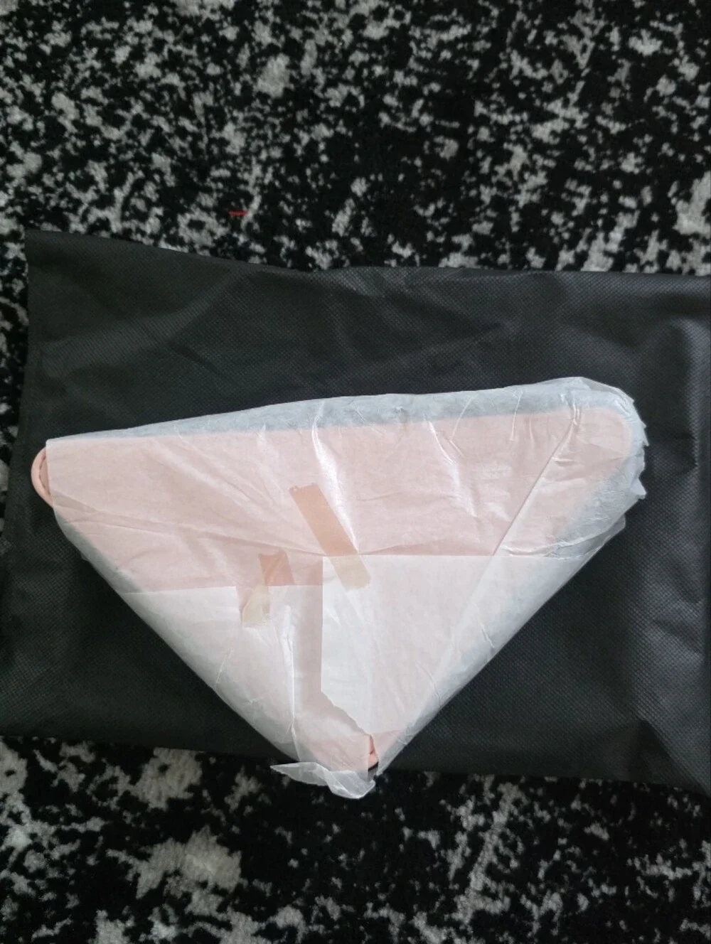 Prada Beauty Triangle Cosmetic Bag Pouch Pink Black BRAND NEW